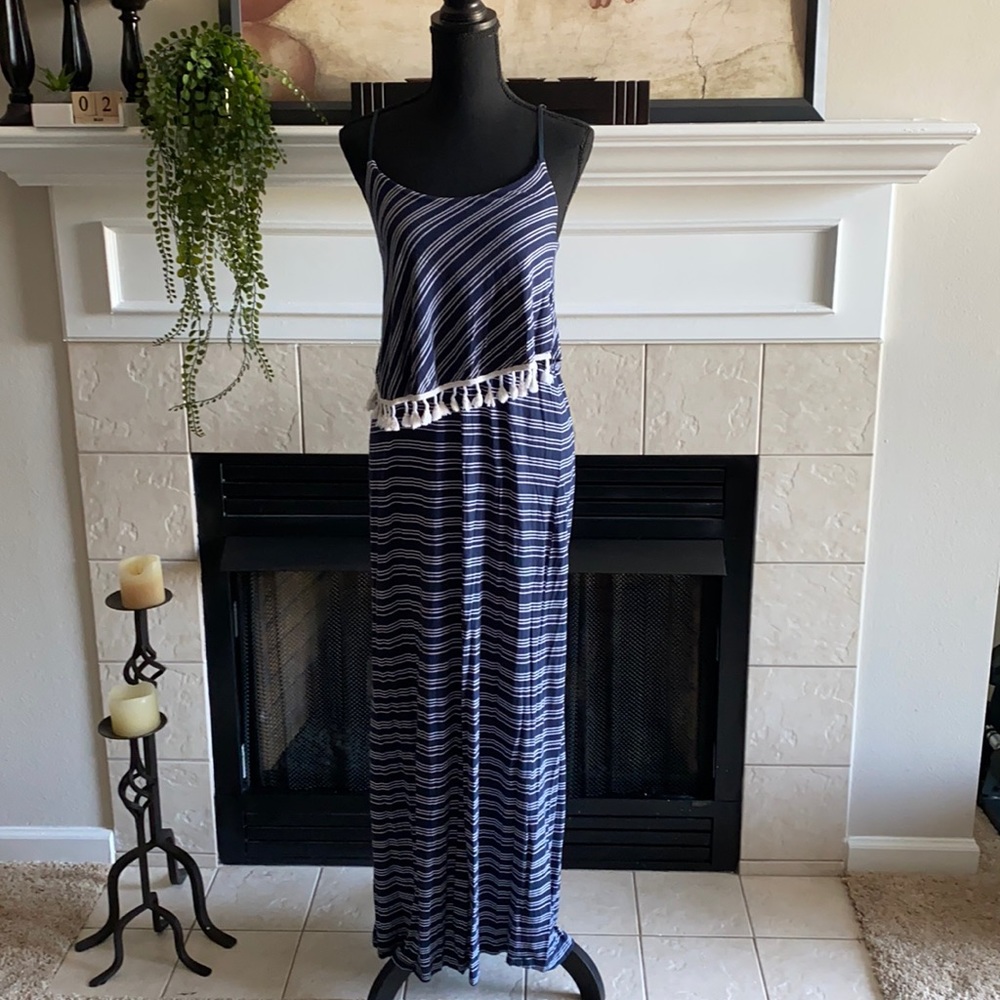 ☀️3/$15  Pink Rose Maxi Dress